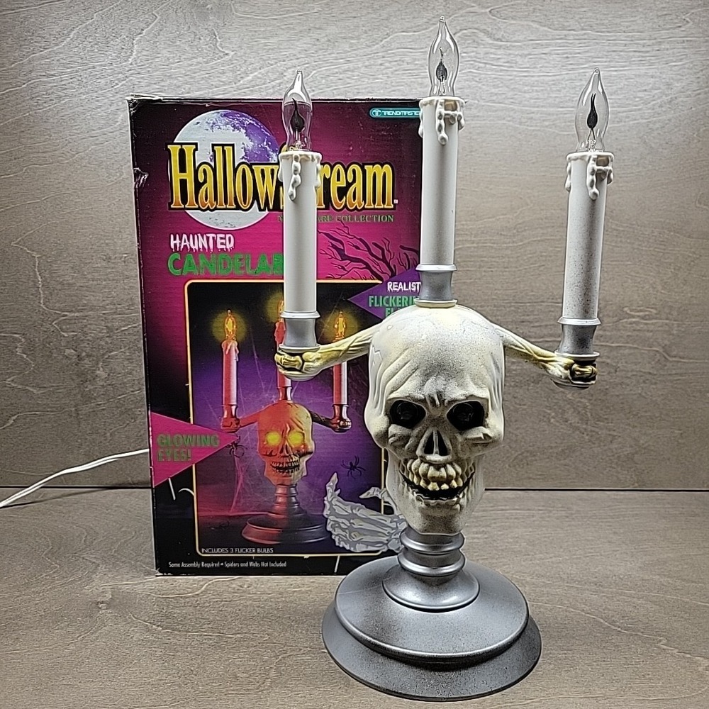 Halloween Haunted Candelabra Prop Light Up Skull Flicker Candles Vintage REF B